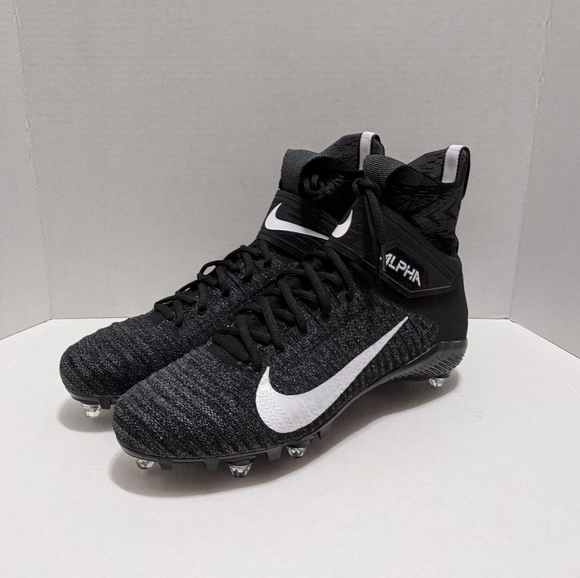 nike flyknit football cleats